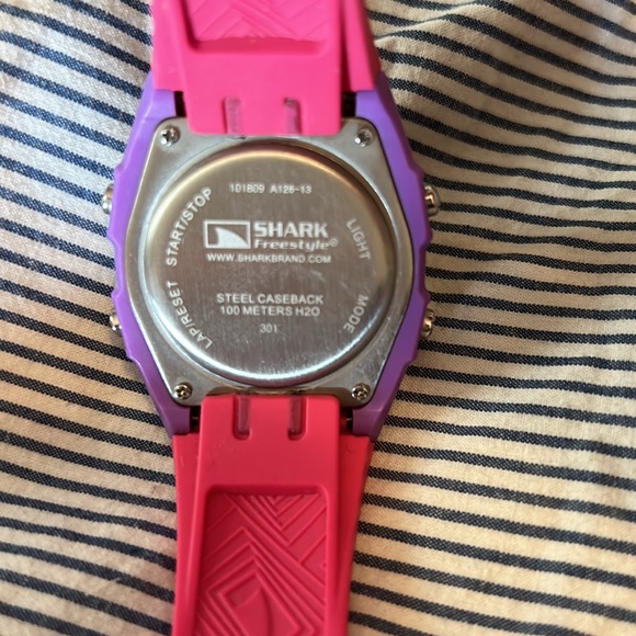Freestyle Shark watch - Picture 3 of 5